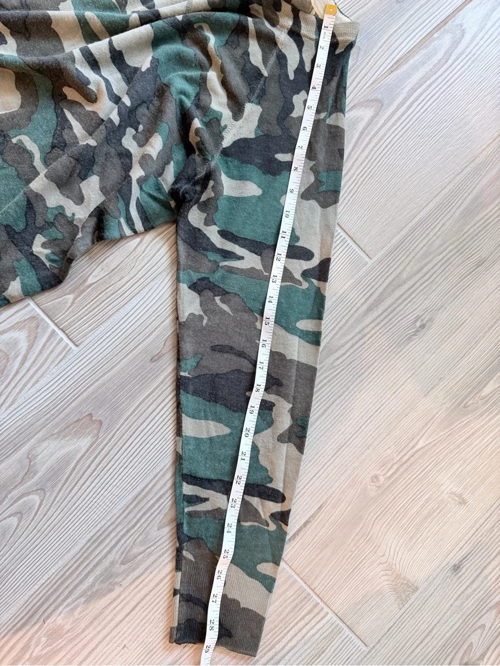 J.Crew Camo Lightweight Sweater Women’s Large Green Crewneck Long Sleeve size L